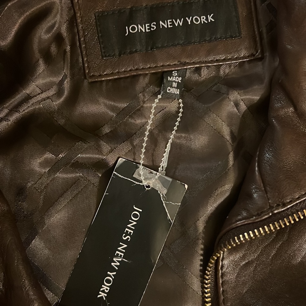 Leather Jacket - Picture 4 of 5